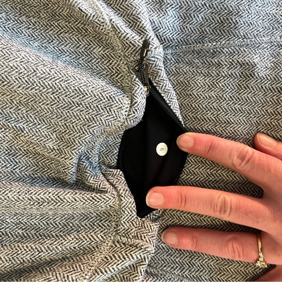 Lululemon Pullover - Picture 5 of 6